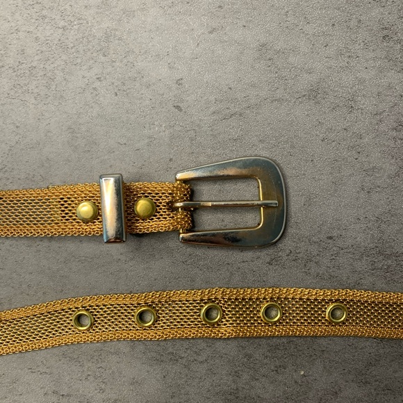 Vintage Thin Metal Golden Belt ~ Waist Belt - Picture 2 of 4